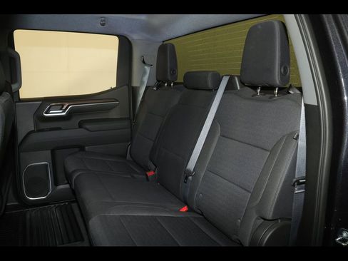 Used 2022 Chevrolet Silverado 1500 LT w/ Z71 Off-Road Package AWD/4WD image 30