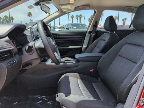 New 2026 Nissan Altima 2.5 SV FWD image 12