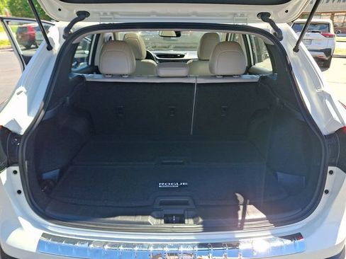 Certified 2022 Nissan Rogue Sport SL w/ Premium Package AWD/4WD image 29