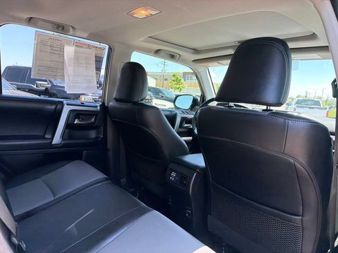 Used 2019 Toyota 4Runner SR5 Premium AWD/4WD image 16
