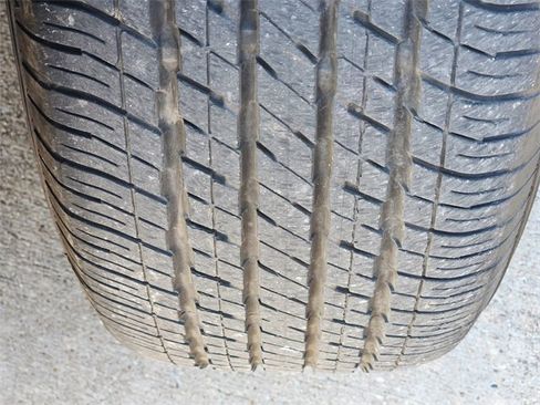 Used 2024 Chrysler Pacifica Touring-L image 10