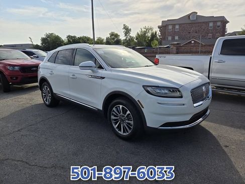 Used 2022 Lincoln Nautilus Reserve w/ Luxury Package FWD image 2