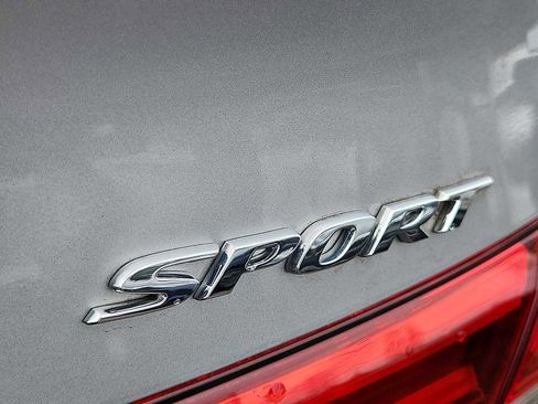 Used 2023 Honda Civic Sport image 29