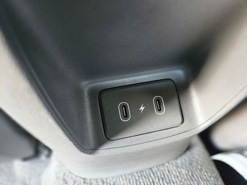 Used 2025 Hyundai Elantra SEL FWD image 30