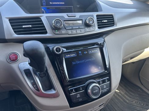Used 2016 Honda Odyssey SE image 30