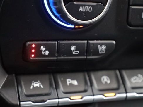 Used 2020 Chevrolet Silverado 1500 High Country image 22