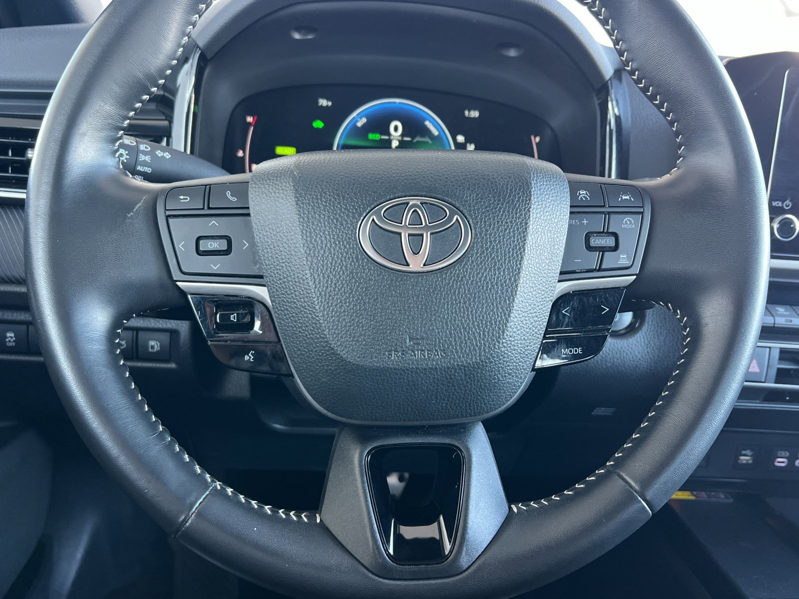 Used 2025 Toyota Camry SE FWD image 22