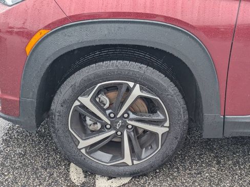 Used 2023 Chevrolet TrailBlazer RS w/ Convenience Package AWD/4WD image 8