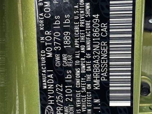 Certified 2022 Hyundai Venue SE image 17