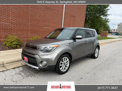 Used 2018 Kia Soul + FWD image 1