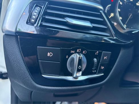 Used 2017 BMW 530i xDrive AWD/4WD image 18