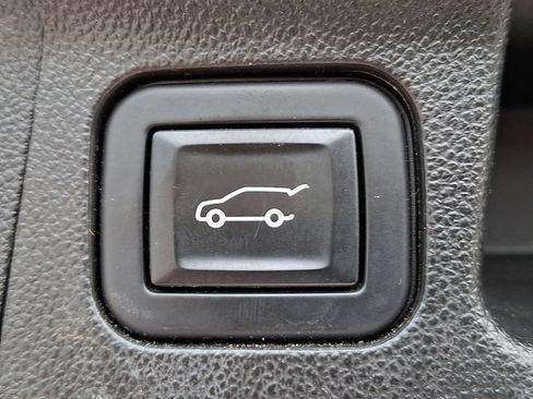 Used 2020 GMC Acadia SLE w/ Driver Convenience Package AWD/4WD image 30