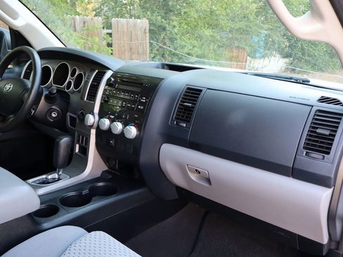 Used 2012 Toyota Tundra 4x4 Double Cab image 17