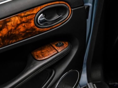 Used 2003 Jaguar XJ8 Fully Serviced image 84