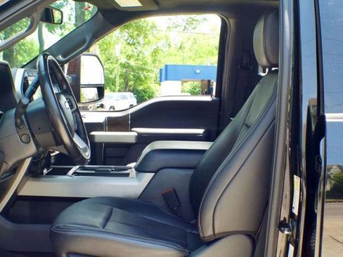 Used 2022 Ford F250 Lariat w/ Lariat Ultimate Package AWD/4WD image 19