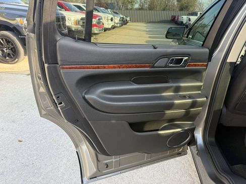 Used 2016 Lincoln MKT AWD w/ Equipment Group 201A image 15