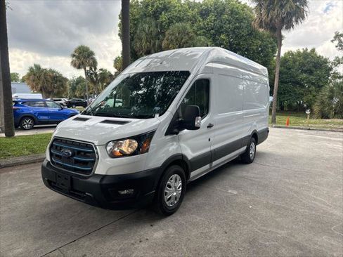 Used 2022 Ford E-Transit 148 High Roof Extended RWD image 2