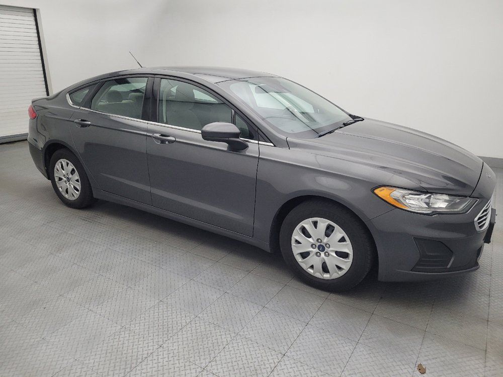 Used 2019 Ford Fusion S FWD image 11