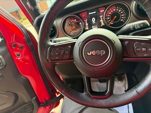 Used 2018 Jeep Wrangler Unlimited Sport S AWD/4WD image 11