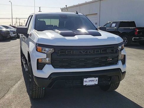 Used 2026 Chevrolet Silverado 1500 Custom Trail Boss w/ Turbomax Blackout Package AWD/4WD image 3