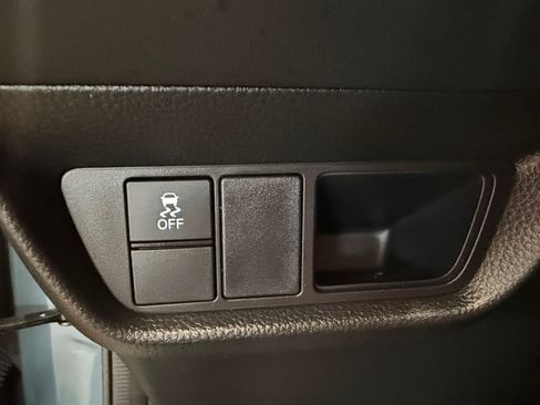 Used 2025 Honda HR-V Sport image 25