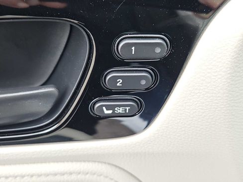 New 2026 Honda Odyssey Touring image 17