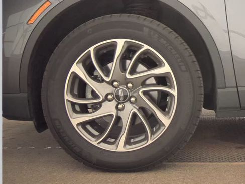 Used 2022 Lincoln Corsair FWD w/ Equipment Group 101A image 9