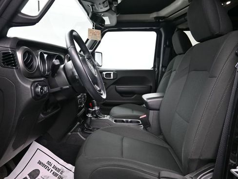 Used 2022 Jeep Wrangler Unlimited Sport image 9