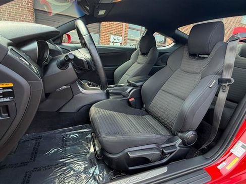 Used 2015 Hyundai Genesis 3.8 RWD image 17