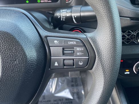 Used 2025 Honda Accord SE image 27