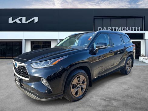 Used 2023 Toyota Highlander Bronze Edition image 1