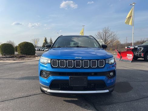 Used 2025 Jeep Compass Limited image 2