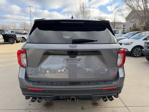 Used 2022 Ford Explorer ST w/ Equipment Group 401A image 4
