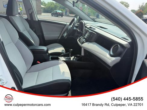 Used 2018 Toyota RAV4 XLE FWD image 14