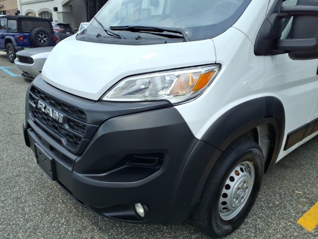 Used 2025 RAM ProMaster 2500 w/ Convenience Group FWD image 8