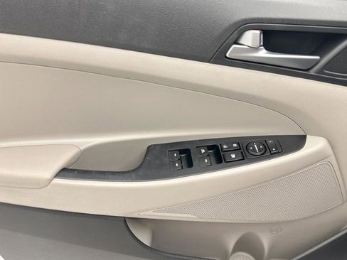Used 2017 Hyundai Tucson SE AWD/4WD image 13