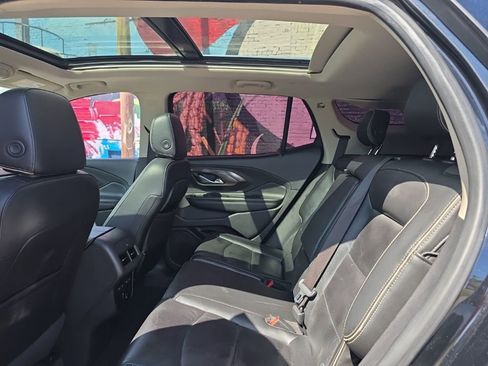 Used 2018 GMC Terrain Denali w/ Advanced Safety Package FWD image 25