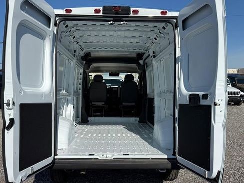 New 2026 RAM ProMaster 2500 w/ Cold Weather Group FWD image 5