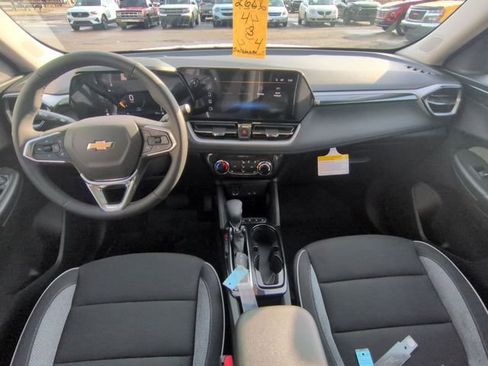 New 2026 Chevrolet TrailBlazer LT w/ LT Cold Weather Package AWD/4WD image 21