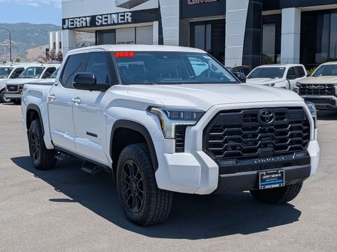 Used 2024 Toyota Tundra Limited w/ TRD Off-Road Package AWD/4WD image 8