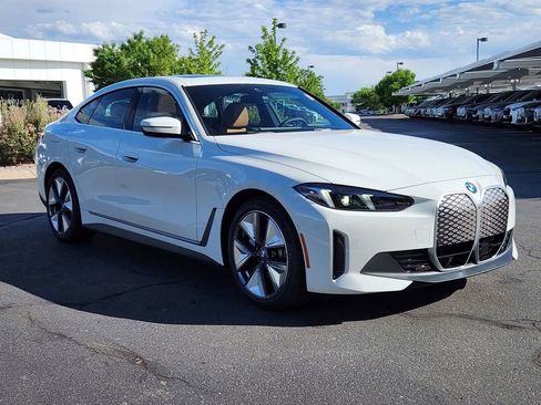 New 2026 BMW i4 xDrive40i w/ Premium Package AWD/4WD image 5