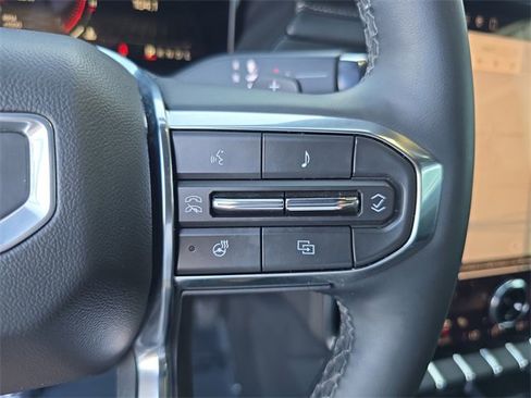 Certified 2025 GMC Acadia Elevation image 26