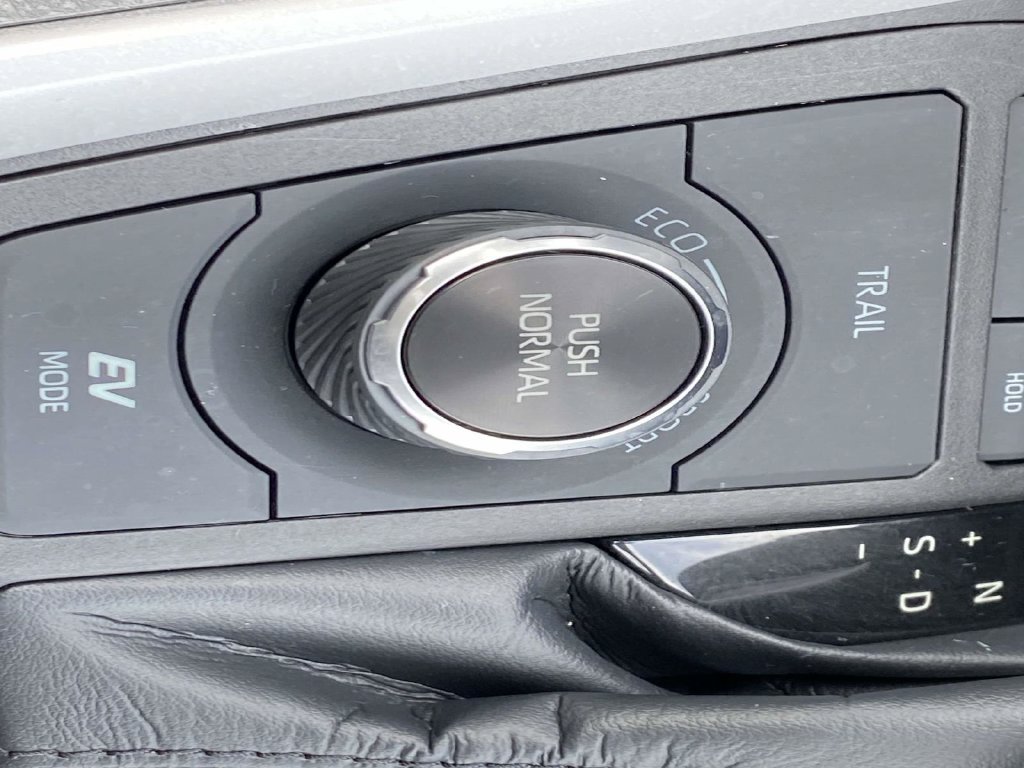 Used 2023 Toyota RAV4 XLE w/ Convenience Package AWD/4WD image 31