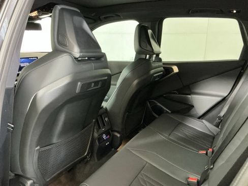 Certified 2025 BMW X3 xDrive30i w/ Premium Package AWD/4WD image 24