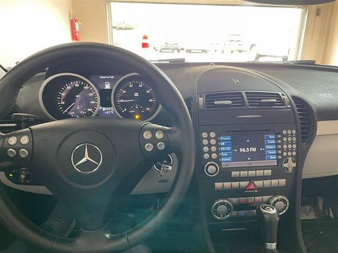 Used 2005 Mercedes-Benz SLK 350 image 35