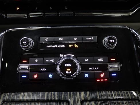 Used 2019 Lincoln Navigator L Black Label image 34