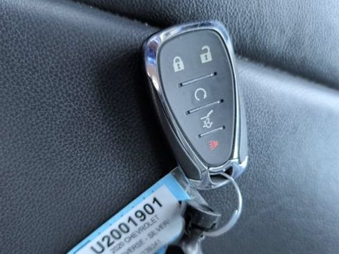 Used 2020 Chevrolet Traverse RS FWD image 26