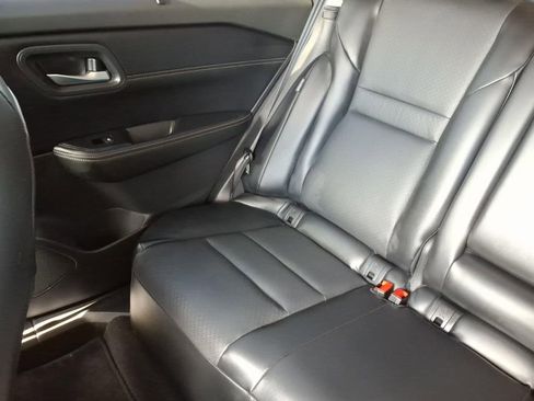 Used 2024 Nissan Rogue SV w/ SV Premium Package FWD image 16