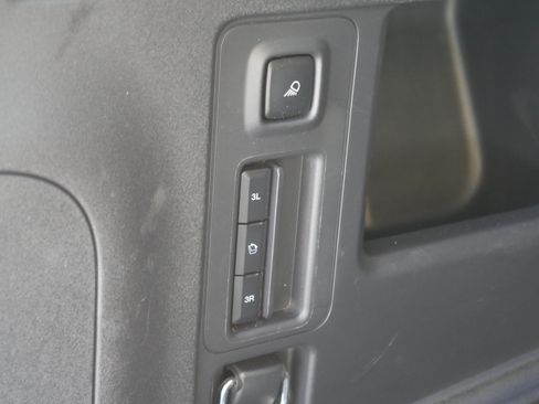 Certified 2025 Ford Expedition Active AWD/4WD image 19