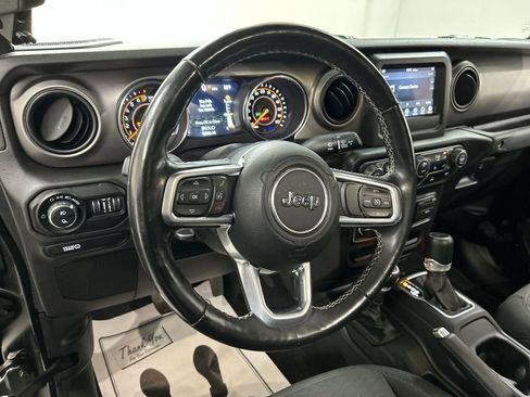 Used 2020 Jeep Gladiator Sport w/ Quick Order Package 24S AWD/4WD image 4